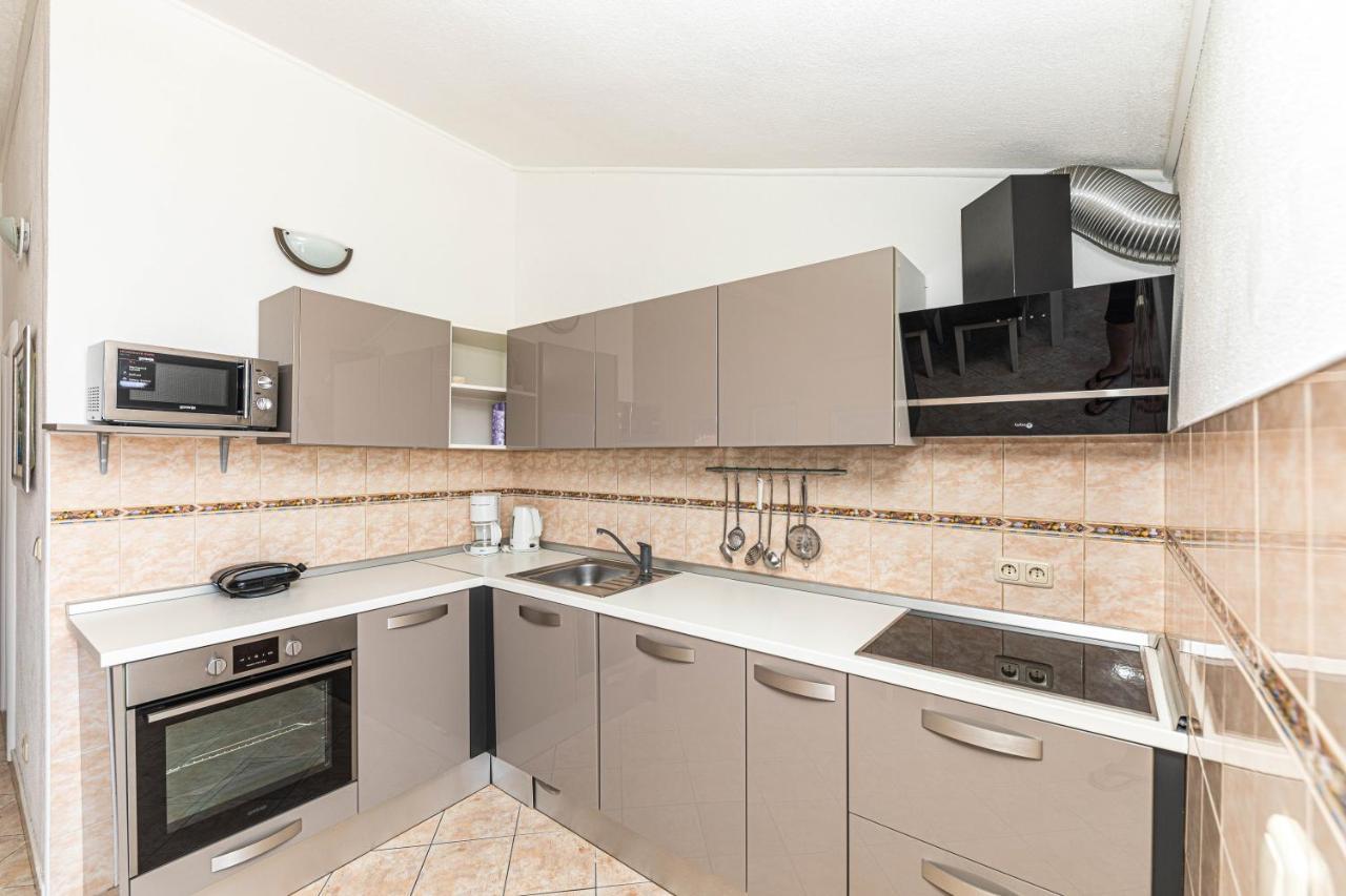 Apartments Villa Nea Leona トロギール エクステリア 写真