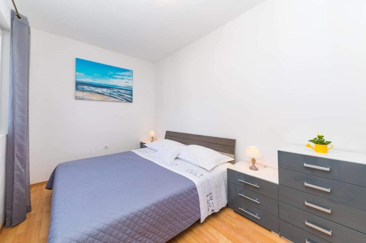 Apartments Villa Nea Leona トロギール エクステリア 写真