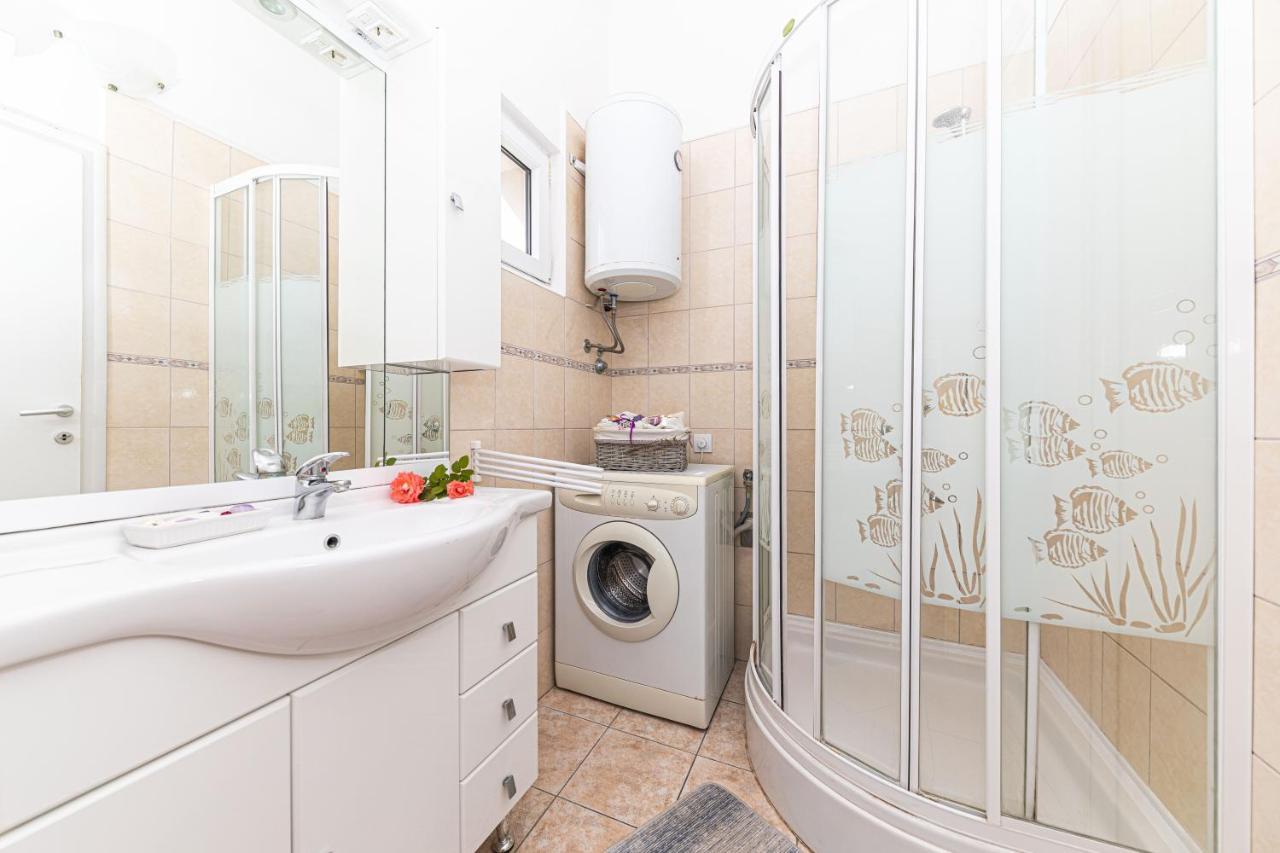 Apartments Villa Nea Leona トロギール エクステリア 写真