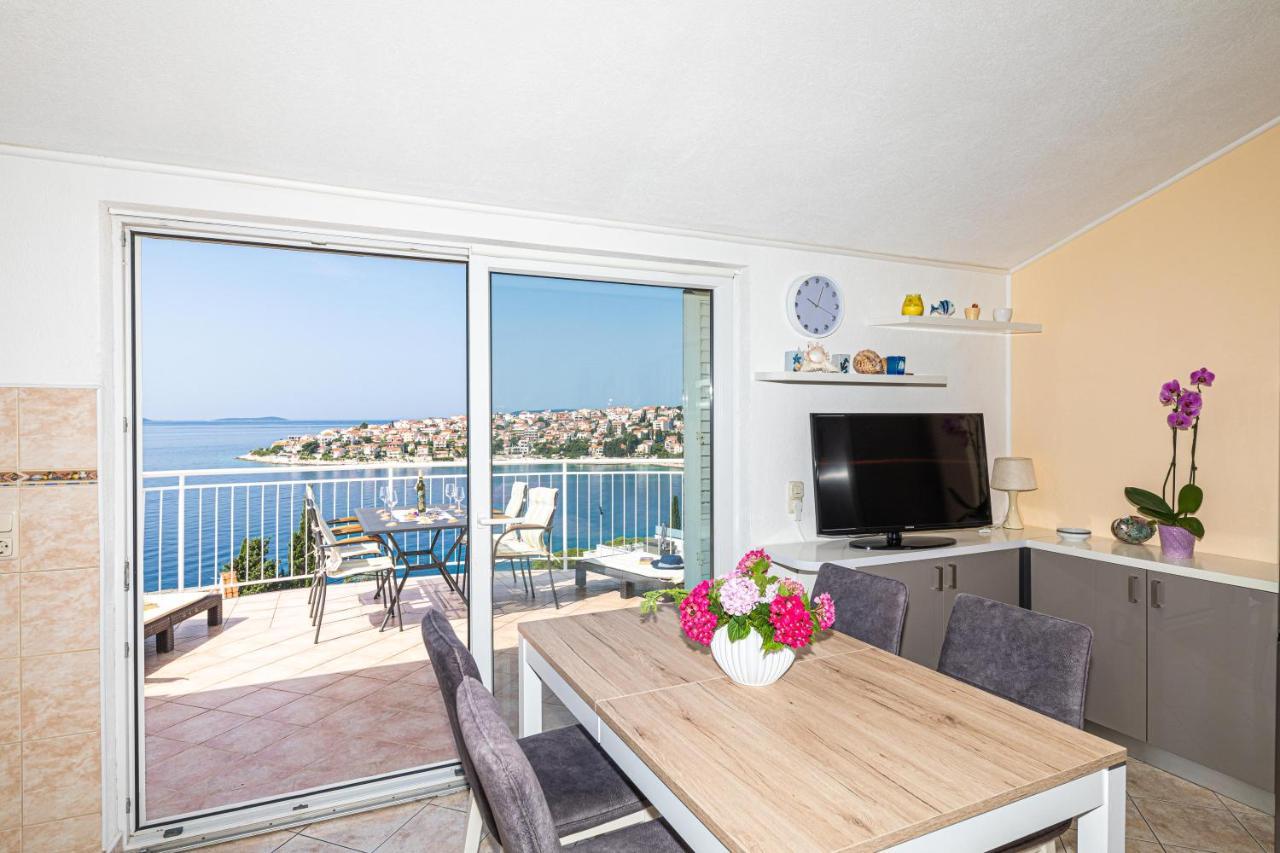 Apartments Villa Nea Leona トロギール エクステリア 写真