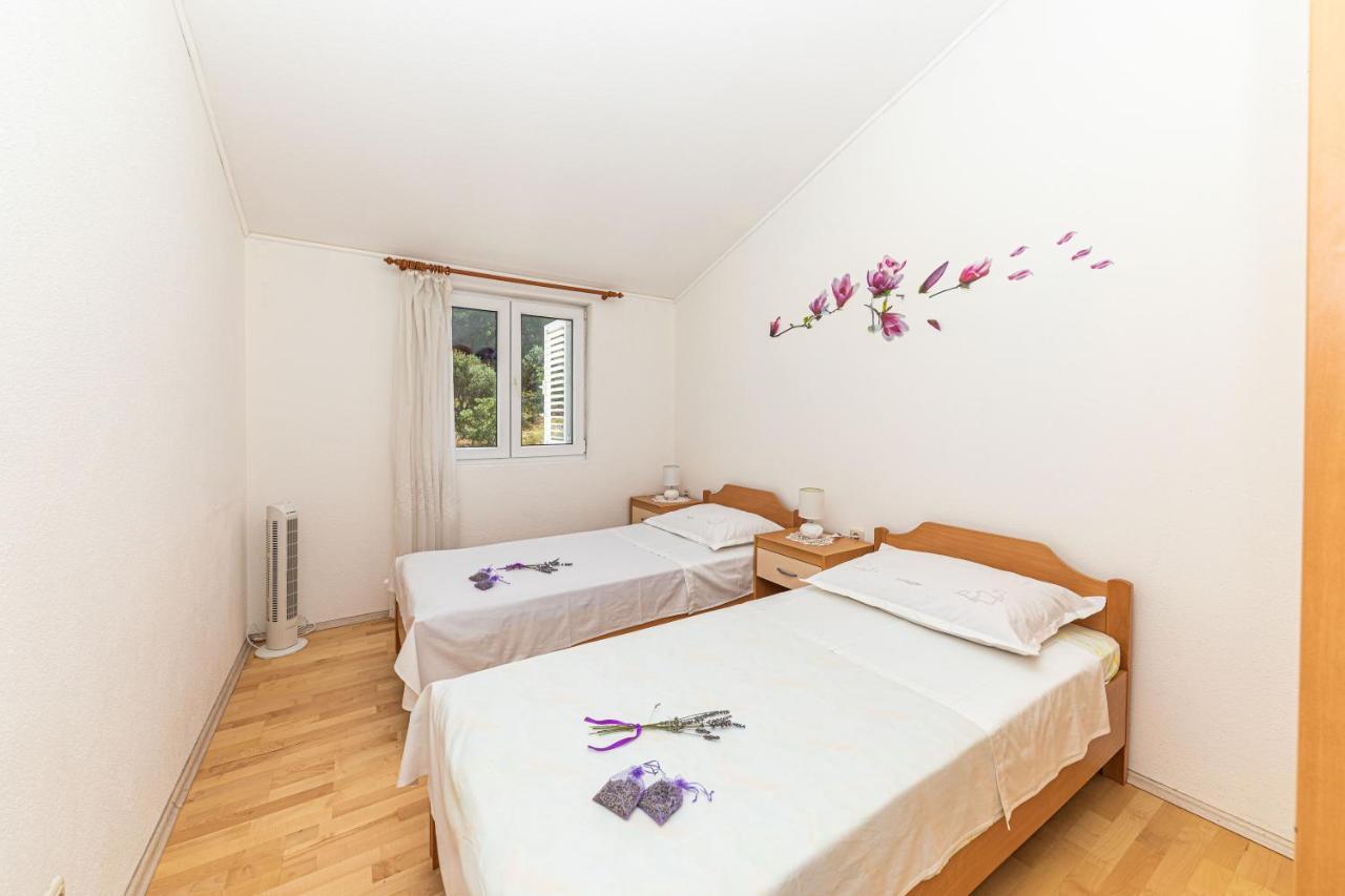 Apartments Villa Nea Leona トロギール エクステリア 写真