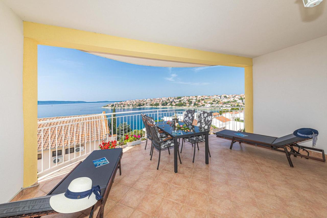 Apartments Villa Nea Leona トロギール エクステリア 写真